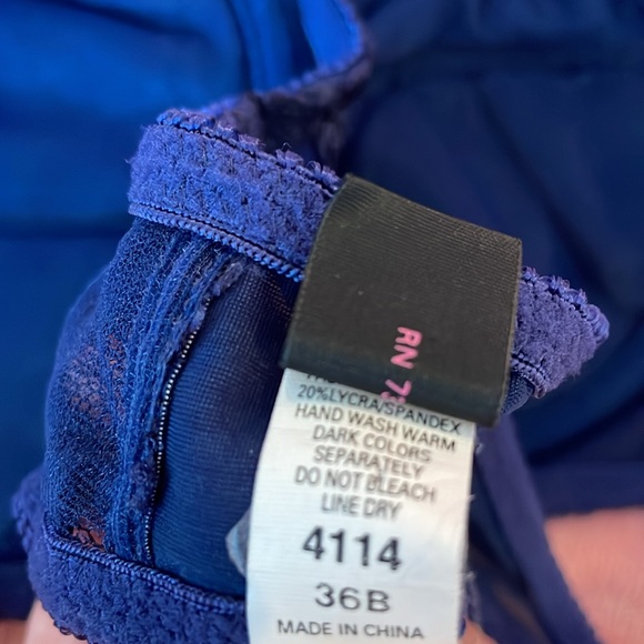 Frederick’s of Hollywood Front Closure Bra 36B - Picture 4 of 4